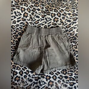 Casual Olive Green Women’s Drawstring Shorts